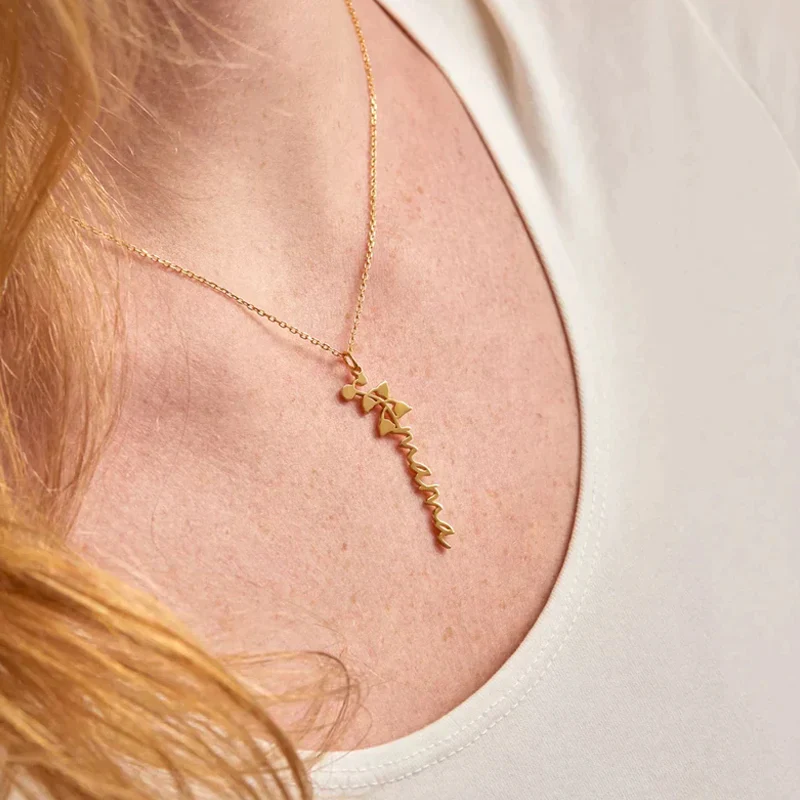 Artemisia™ Collana con fiore di nascita