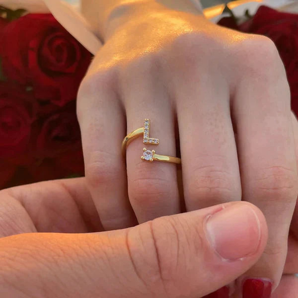 Artemisia™ Anello lettera personalizzata